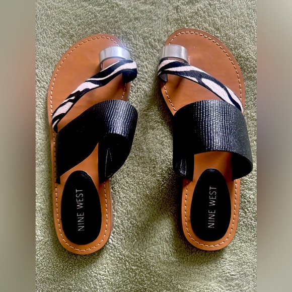 Nine West
Ciona Toe Thong Sandals - Picture 1 of 7